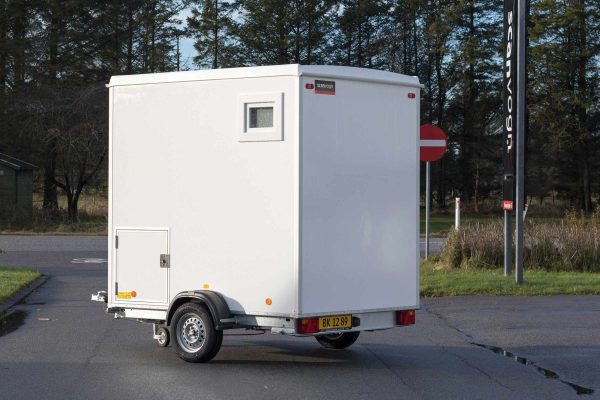 shower and toilet trailer