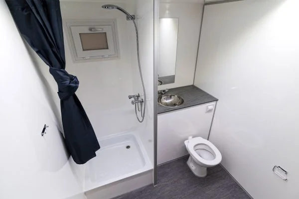shower and toilet trailer