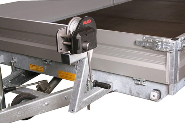Winch With Wire For Uni Trailers