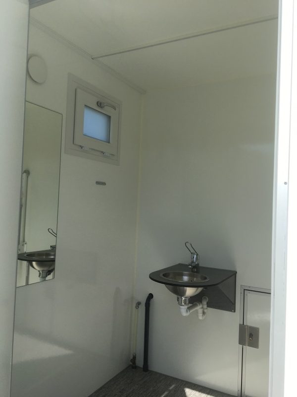 Scanvogn – 420 4+1 Accessible Toilet Trailer