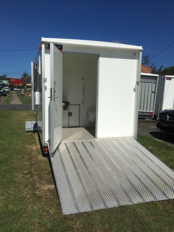 Scanvogn – 420 4+1 Accessible Toilet Trailer