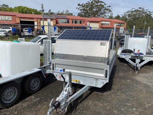 Proline super tradie trailer -large toolbox from Variant. Large loading area for sheet material or pallets and hevay duty boxes. Available with solar station for offsight power/ farm working